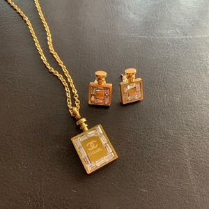 Necklace and earring set